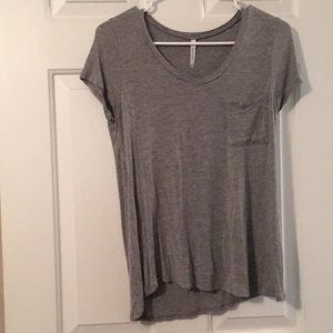Gray tee